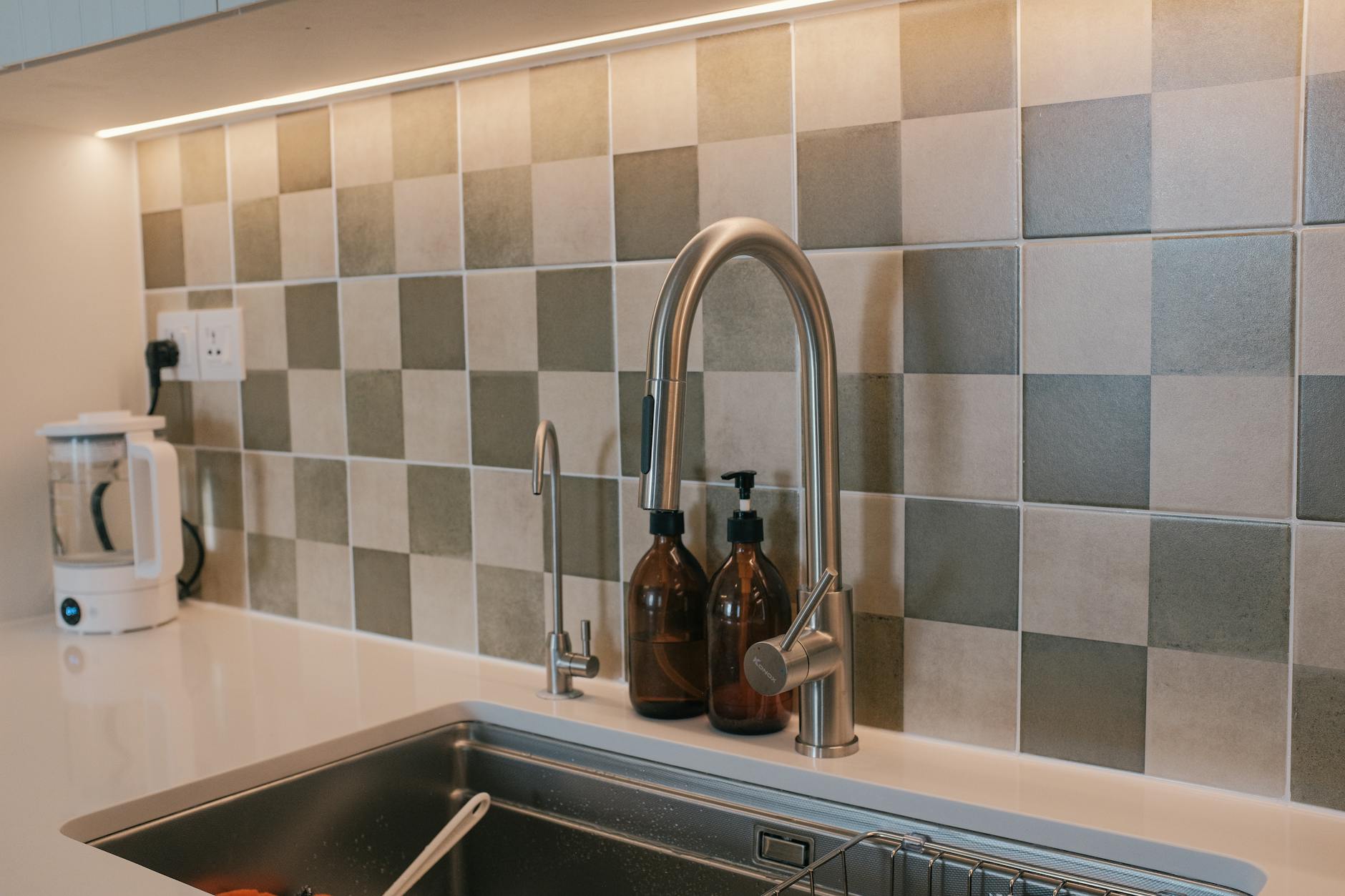 elestia_immeuble_ecusson_montpellier